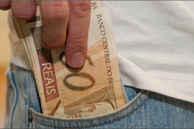 Mulheres são conduzidas para delegacia por causa de dívida de R$ 60 em Delmiro Gouveia