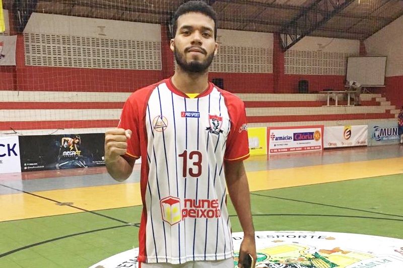 Delmirense Kleyton é campeão e artilheiro do Sergipano de Futsal Sub-20