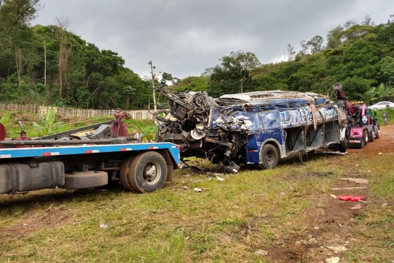 Jair Bolsonaro autoriza Força Aérea transportar alagoanos mortos em MG
