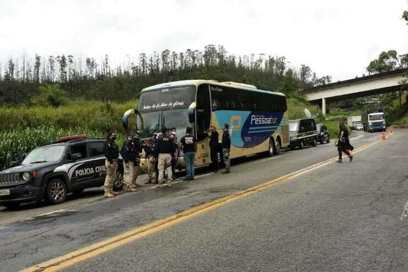 Polícia reconstitui tragédia com ônibus da Localima que matou alagoanos