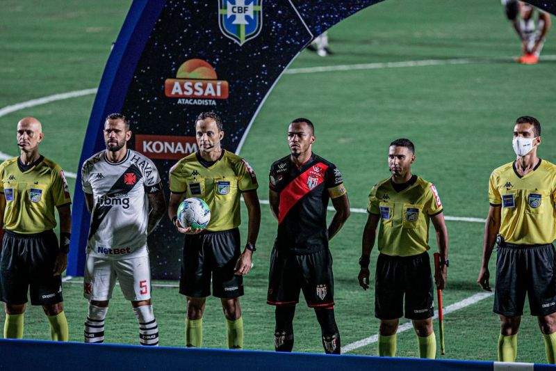 Vasco empata com o Atlético-GO e deixa a zona do rebaixamento