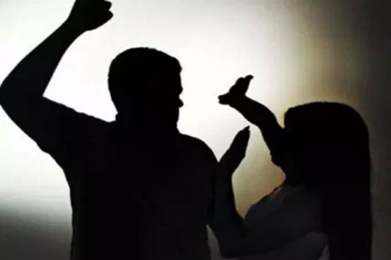 Homem é preso após agredir a esposa e tentar colocar fogo nos pertences dela em Piranhas