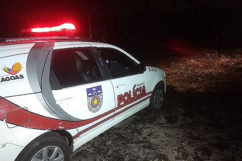 Motorista é autuado pela polícia depois de ser flagrado com volume de som alto em Delmiro