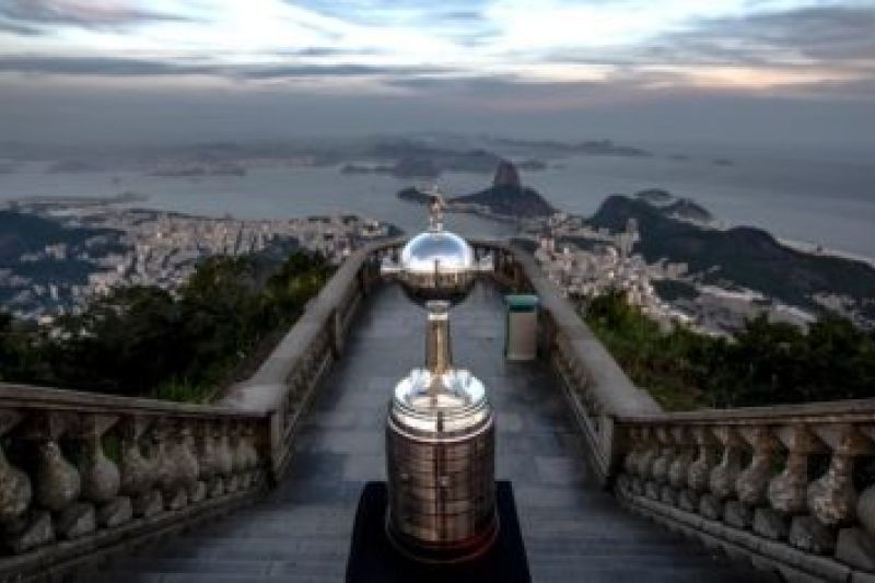 Santos fixa premiação milionária para jogadores em caso de título no Maracanã