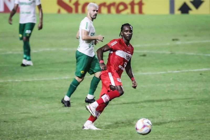 Na elite em 2021, Cuiabá leva goleada do CRB no encerramento da Série B