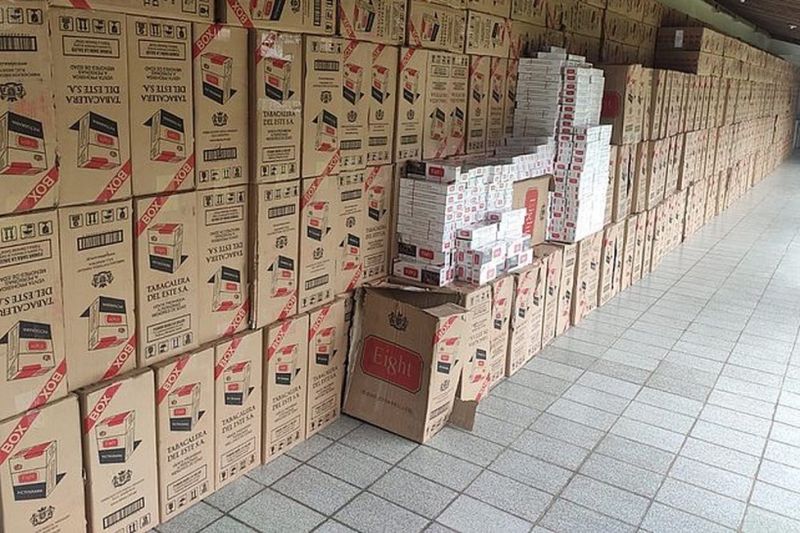 Carga de cigarros contrabandeada que seria entregue no Sertão é apreendida pela polícia