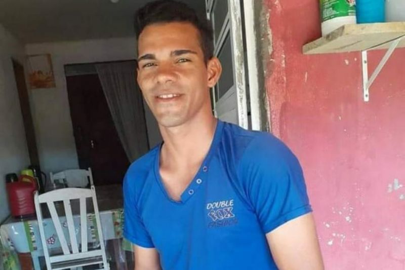 Jovem que estava desaparecido é encontrado morto no quintal de casa em Pão de Açúcar