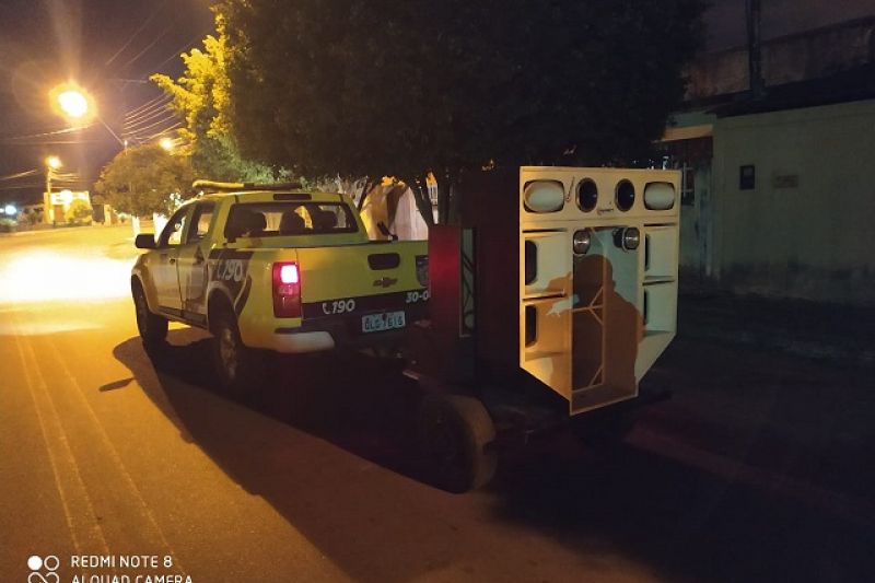 Polícia apreende “paredão de som” e encerra festa carnavalesca em Major Izidoro