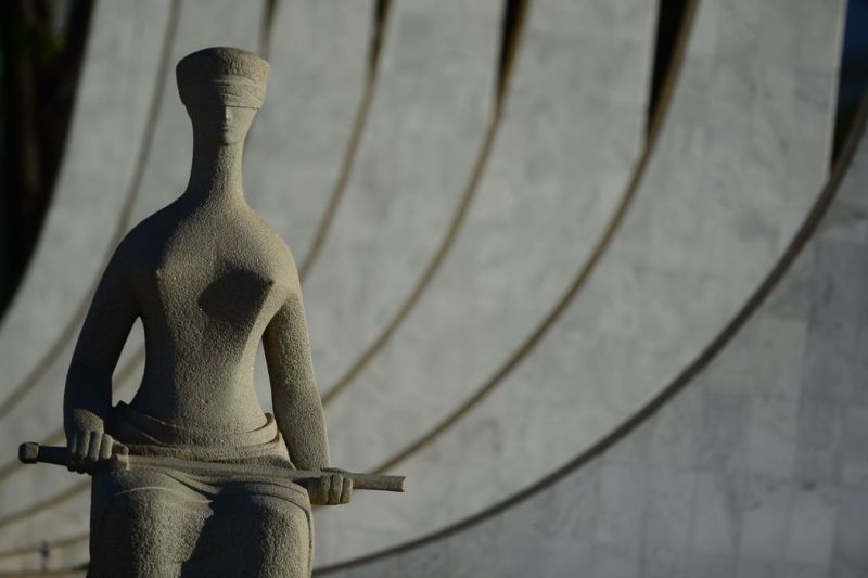 STF barra livre nomeação de diretor para centros técnicos federais