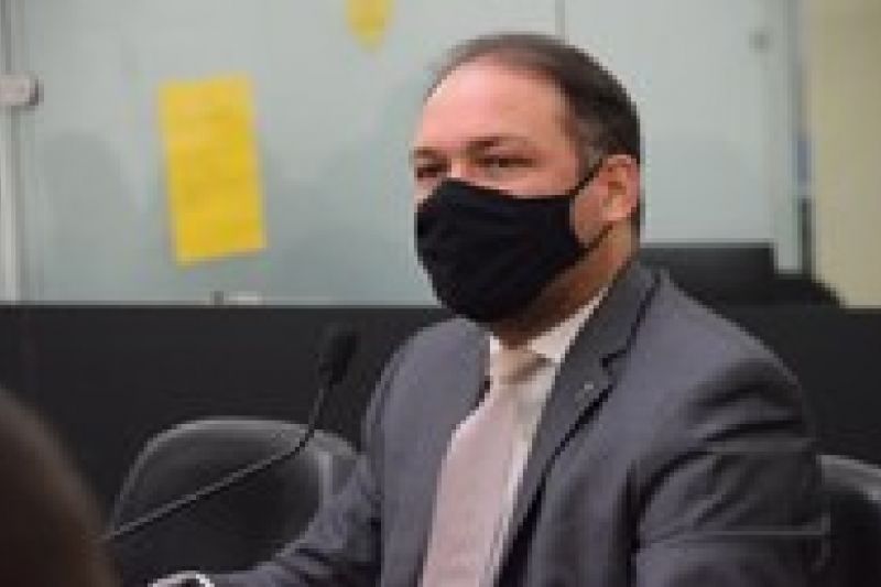 Projeto de deputado considera atividade religiosa como essencial durante pandemia em AL