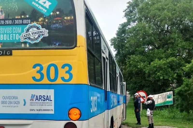 Arsal e BPRv apreendem 19 veículos flagrados realizando transporte clandestino em Alagoas