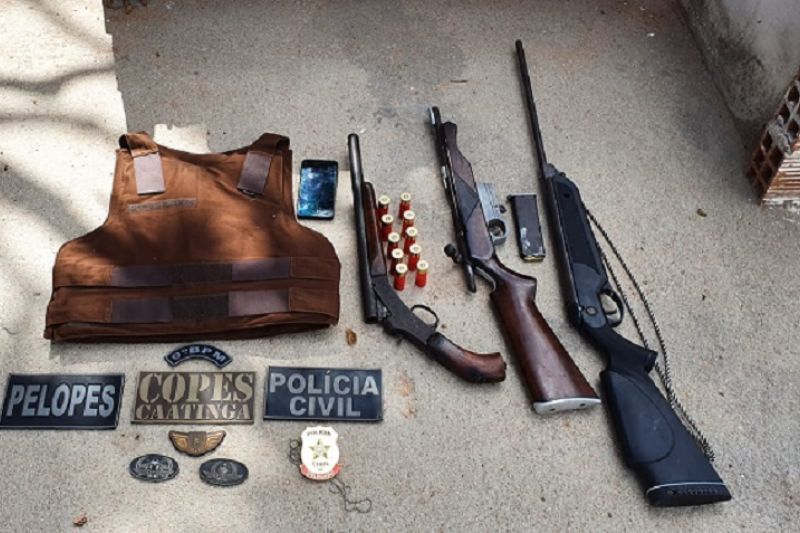 Ação policial resulta na apreensão de adolescentes, armas e munições em Delmiro Gouveia