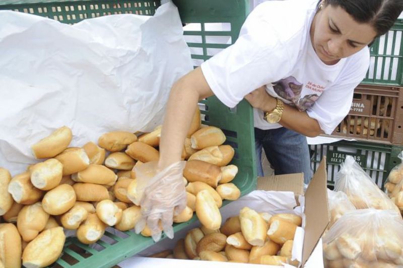 Portaria do Inmetro obriga que pão francês seja vendido por quilo nas padarias