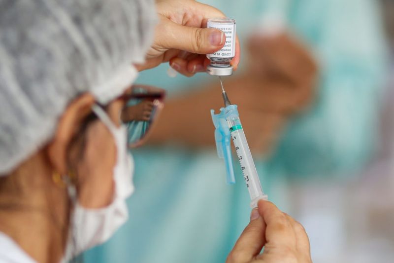 Piranhas inicia aplicação de vacinas contra a Covid-19 em profissionais da educação