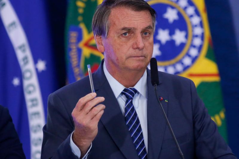 Bolsonaro diz que pretende isentar cobrança de pedágio de motos