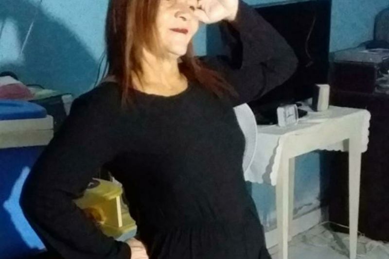 Mulher morre ao pular do quintal de casa para residencia de vizinha