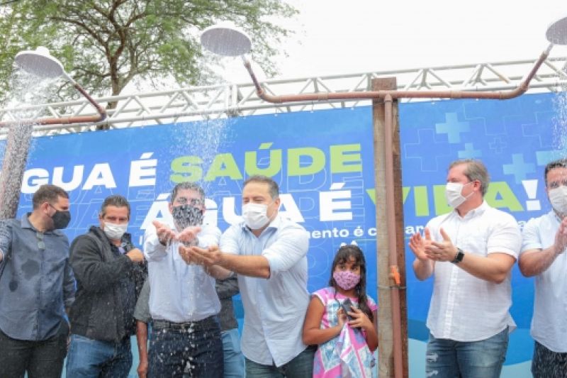 Governo e Casal inauguram adutora que vai dobrar fornecimento de água em Jaramataia