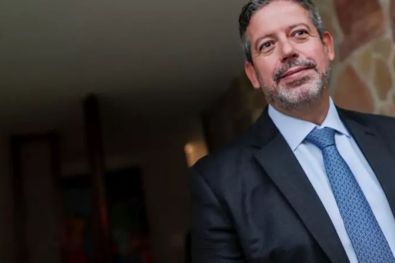 Arhur Lira volta atrás e diz que governo não planeja racionamento de energia