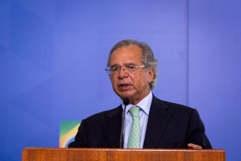 Bolsonaro deve anunciar extensão do auxílio emergencial por mais 3 meses nesta semana, diz