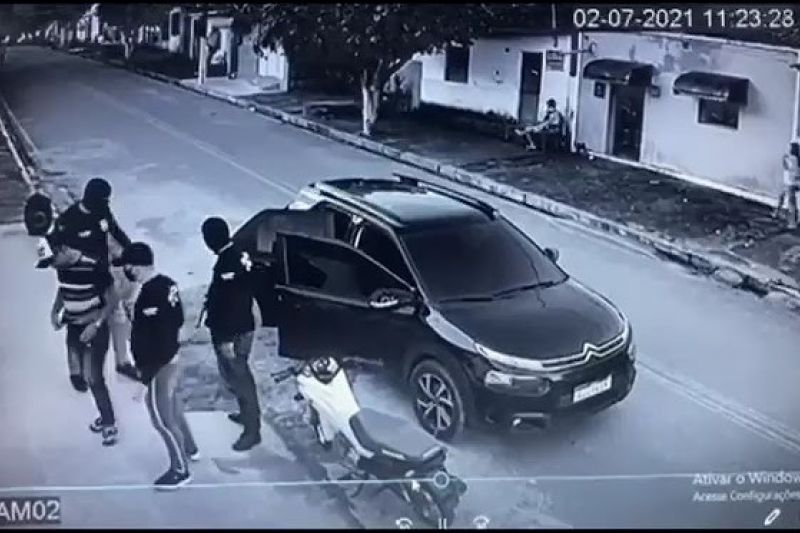 Falsos policiais invadem casa e roubam R$ 15 mil em dinheiro e objetos no interior de AL