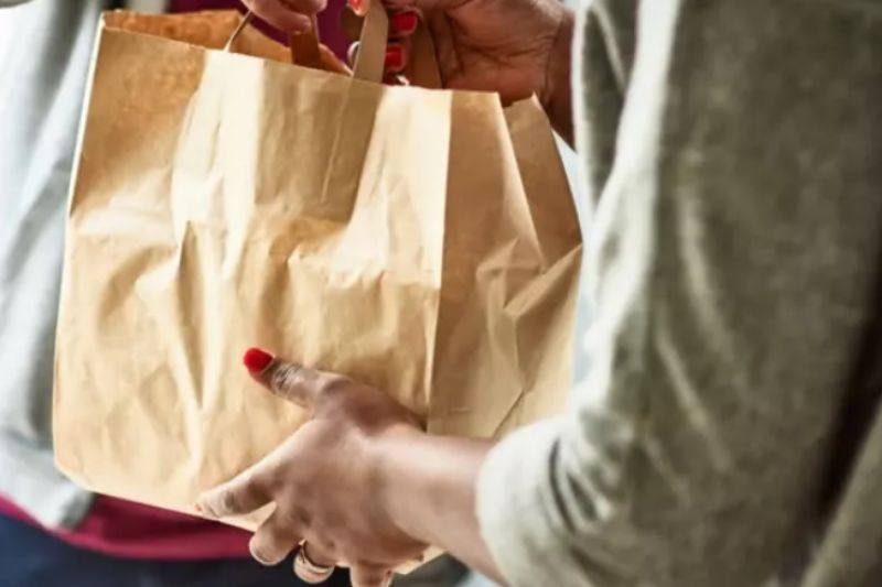 Americanas, Magalu e Meli devem mudar slogan sobre entrega rápida