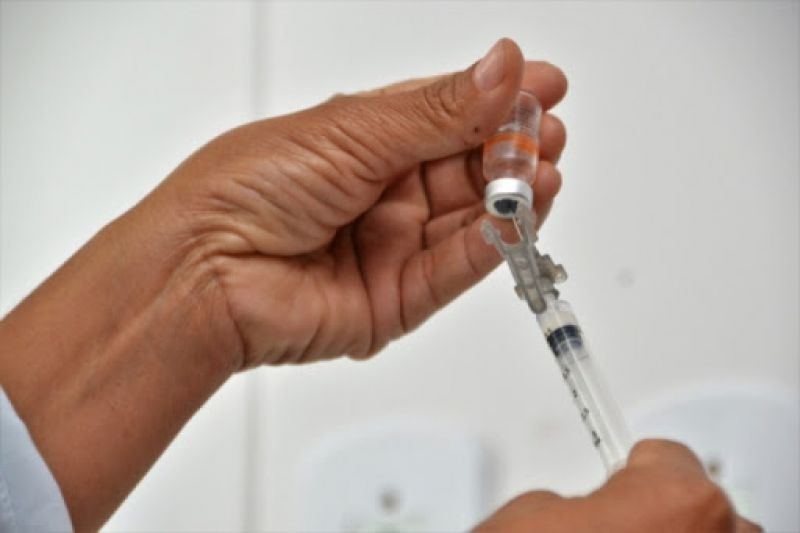 Estudo: Vacina da gripe pode reduzir sintomas severos de Covid