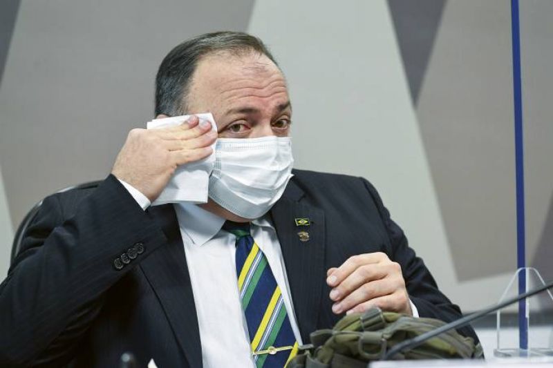 Pazuello se reuniu com intermediadores que ofertaram CoronaVac pelo triplo do preço