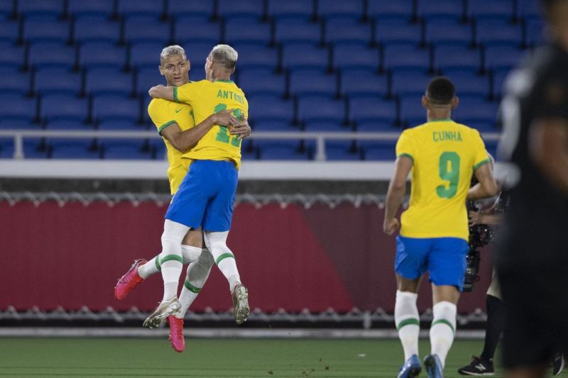 Richarlison brilha e Brasil vence Alemanha na estreia da Olimpíada