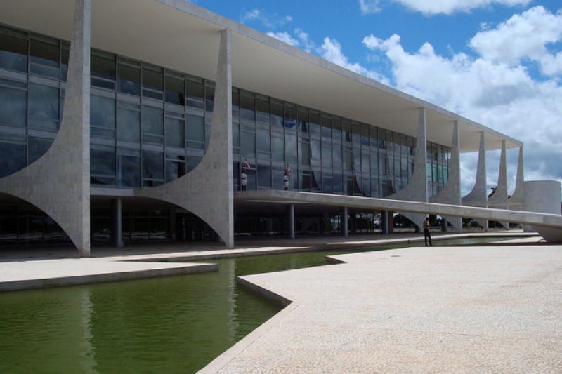 Bolsonaro quer parcelar precatórios para liberar R$ 40 bilhões em ano eleitoral