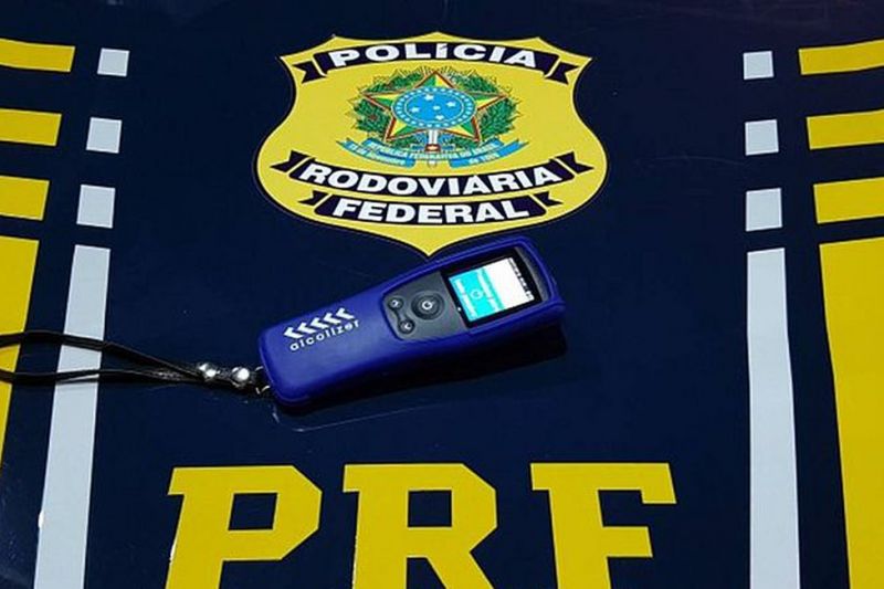 Motorista embriagado, dirigindo em zigue-zague, é preso pela PRF em Maravilha