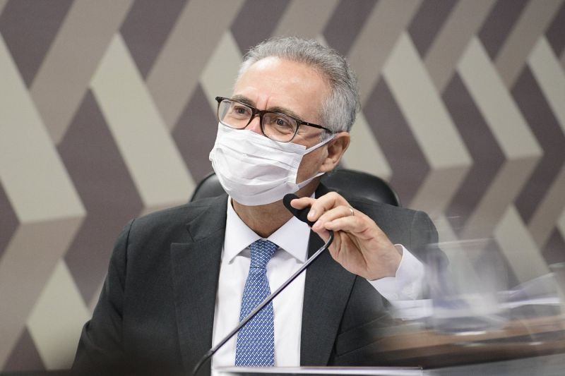 Renan Calheiros desiste da quebra de sigilo bancário contra a Jovem Pan