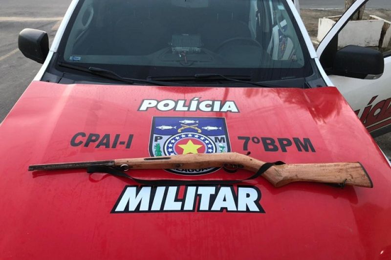 Suspeitos fogem pela Caatinga e deixam espingarda para trás em Senador Rui Palmeira