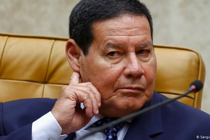 Mourão diz achar difícil Senado aceitar processo contra ministros do STF
