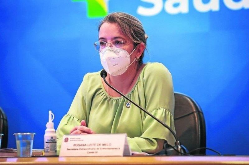 Covid-19: Ministério da Saúde discute aplicação da terceira dose