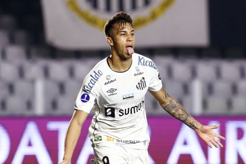 Kaio Jorge deixa Santos e fecha contrato de 5 anos com a Juventus