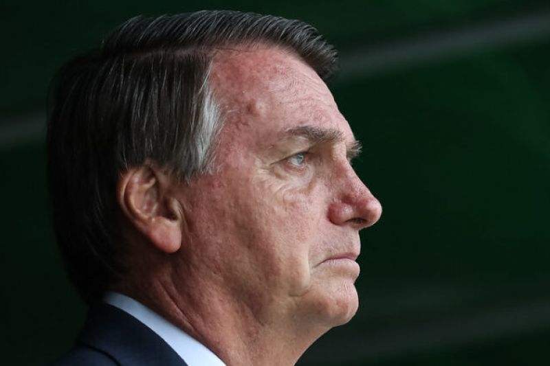 Bolsonaro aciona o STF para não indenizar profissionais da saúde contaminados pela covid