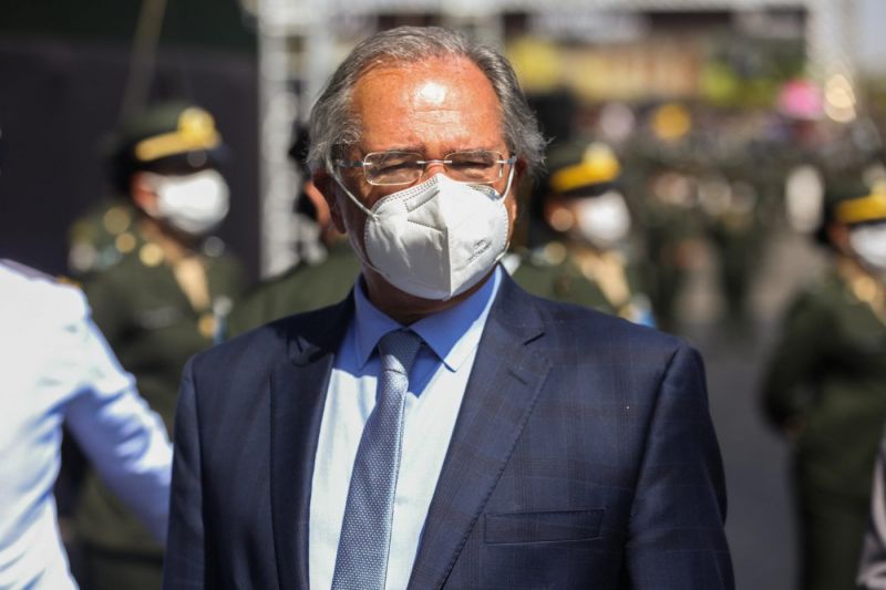 Com crise hídrica, bandeira tarifária deve subir, diz ministro Paulo Guedes