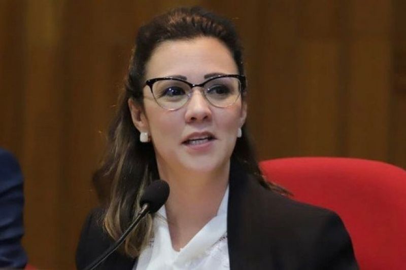 CPI da Covid-19 aprova convocação da advogada do presidente Jair Bolsonaro