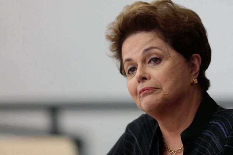 Ex-presidente Dilma é internada em São Paulo e passa por procedimento de cateterismo
