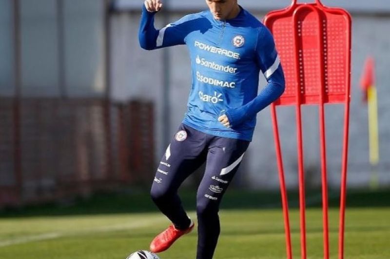 Jogador do Chile abandona concentração poucas horas antes de enfrentar o Brasil