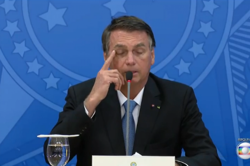 Bolsonaro recorre após Fachin arquivar ação que tentava limitar STF