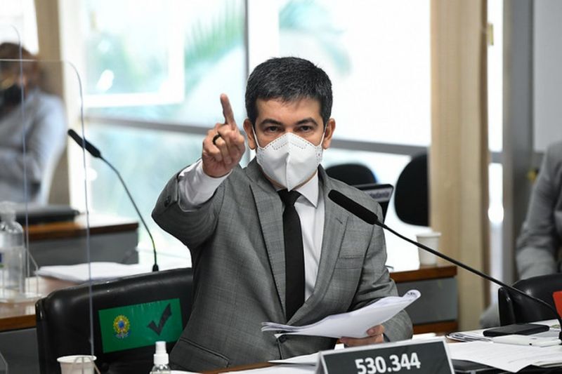 CPI da Covid quer saber quem autorizou atletas argentinos a entrar em campo, diz vice-pre