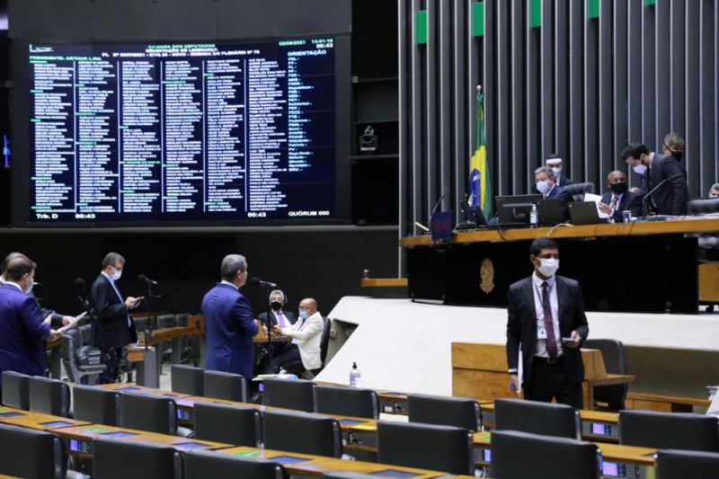 Após recesso, Câmara dos Deputados deve votar novo Código Eleitoral nesta quarta
