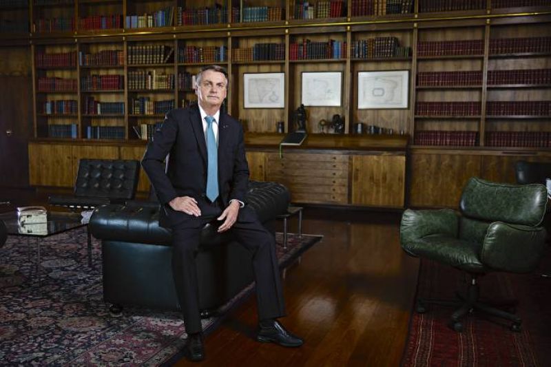 “A chance de um golpe é zero”, diz Bolsonaro em entrevista a VEJA