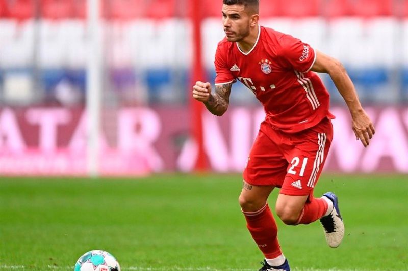 Justiça espanhola emite ordem de prisão contra zagueiro do Bayern de Munique