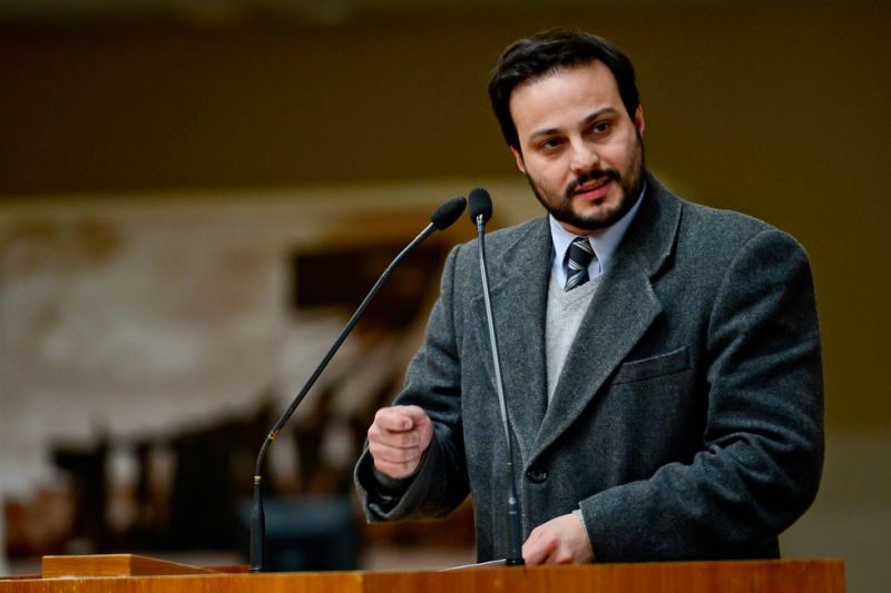 Neto de João Goulart critica veto de Bolsonaro a homenagem ao avô