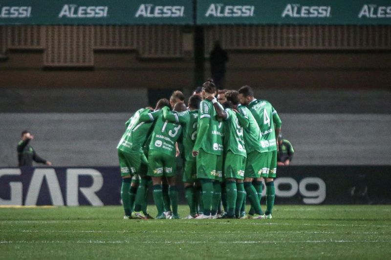 Série B: Coritiba derrota Sampaio Corrêa e amplia liderança