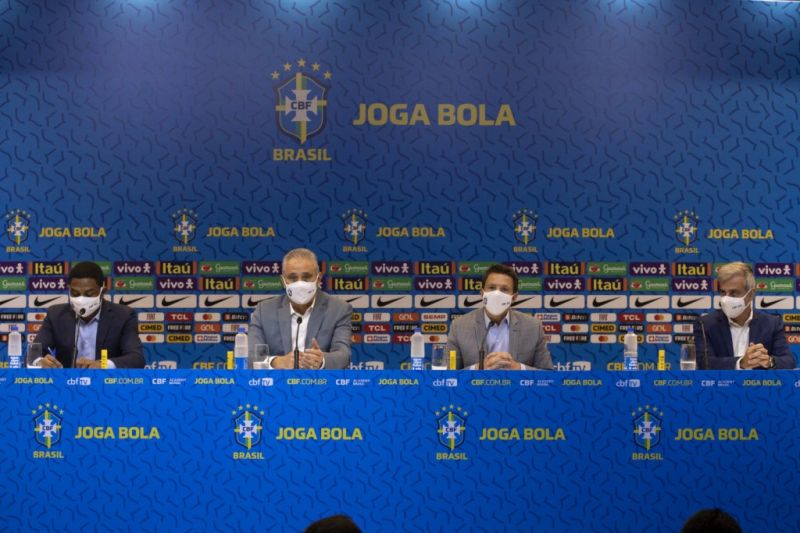 Tite convoca seleção brasileira com Coutinho para jogos contra Colômbia e Argentina