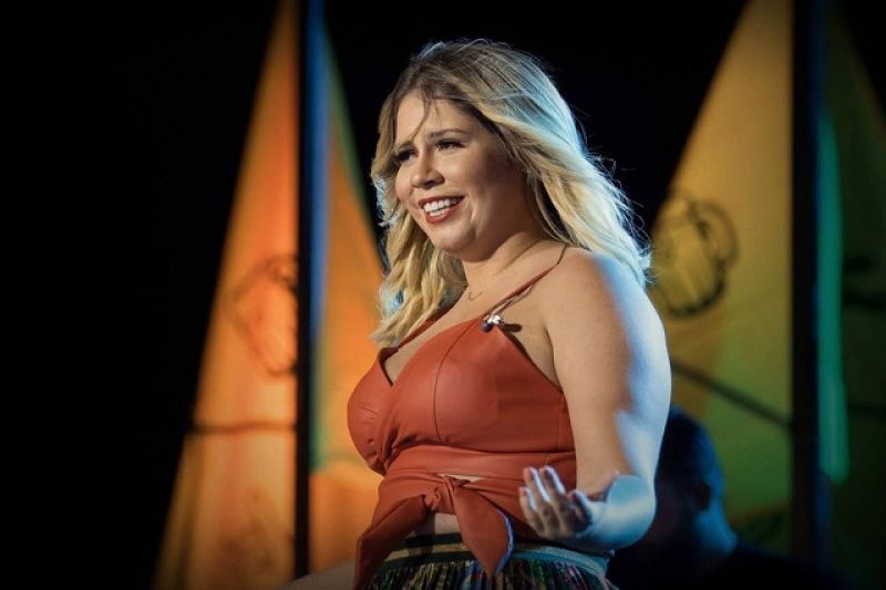 Marília Mendonça e mais quatro pessoas morrem em queda de avião em Minas Gerais