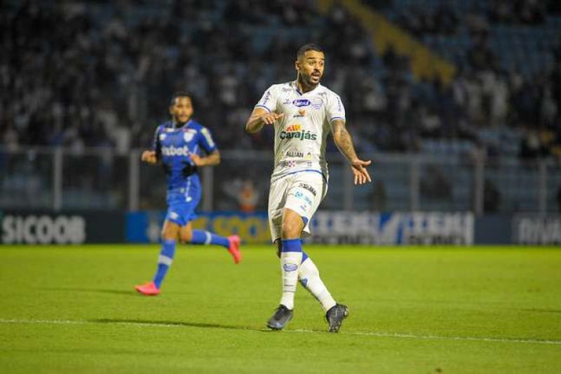 Empate com o Avaí deixa CSA ainda mais perto da Série A do Brasileirão